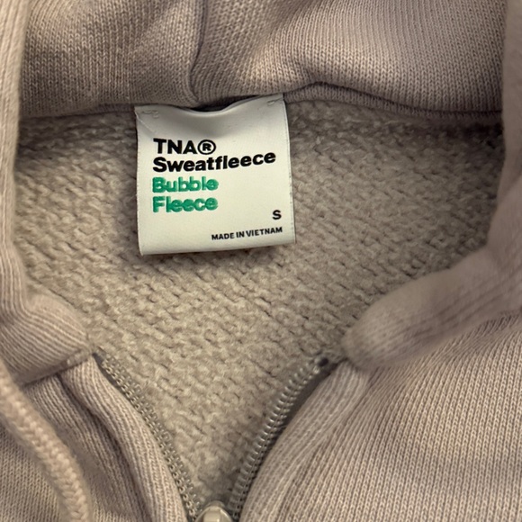Aritzia TNA Sweatfleece Bubble Fleece - Picture 2 of 3